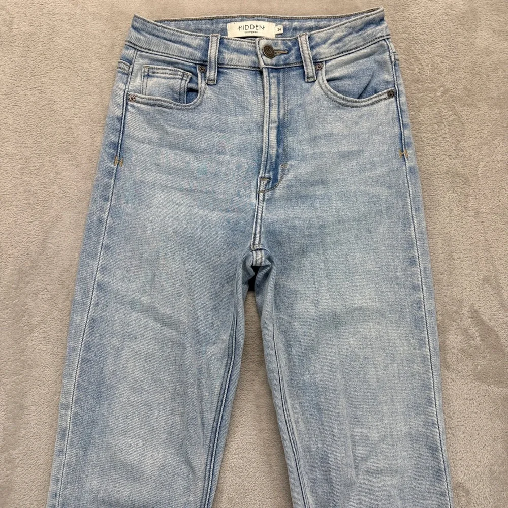 Hidden Los Angeles Jeans Women's 24 Zoey Mom Fit Light Blue Hi Rise Straight Leg